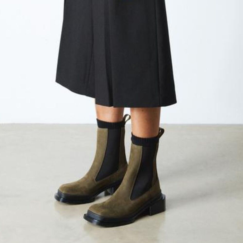 Dr. Martens Olive Maybole Square Toe Buttersoft Leather Chelsea Boots UK 7 NIB - Picture 13 of 13